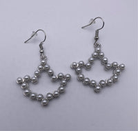 Alpha Kappa Alpha - Ivy Leaf Pearl Outlined Earrings